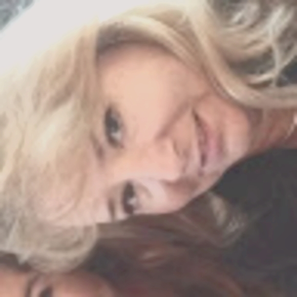 Meet your Posher, Theresa - Picture 2 of 2